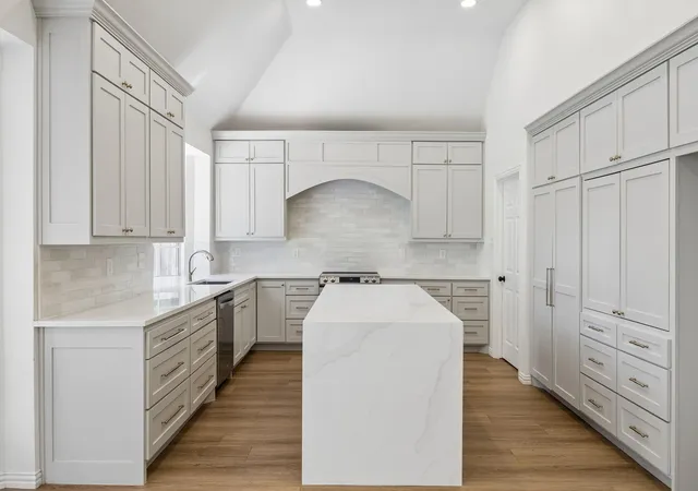 Photo 3 of Single family home for sale at 4137 Crescent Dr, Flower Mound, TX 75028 | MLS# 21320981 | Listing updated on 2026-09-09