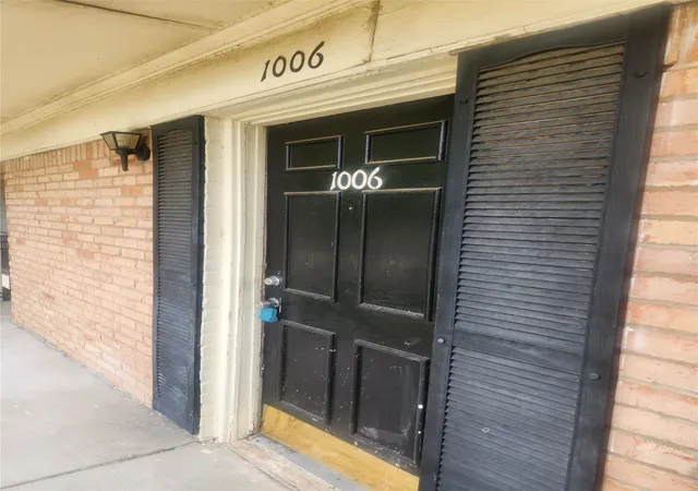 Photo 2 of Condo for sale at 5063 Ridglea Ln #1006, Fort Worth, TX 76116 | MLS# 21321364 | Listing updated on 2026-09-11