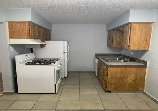 Photo 3 of Condo for sale at 5063 Ridglea Ln #1006, Fort Worth, TX 76116 | MLS# 21321364 | Listing updated on 2026-09-11