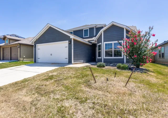 Photo 2 of Sale Pending at 8512 Steel Dust Dr, Fort Worth, TX 76179 | MLS# 21321332 | Listing updated on 2026-09-09