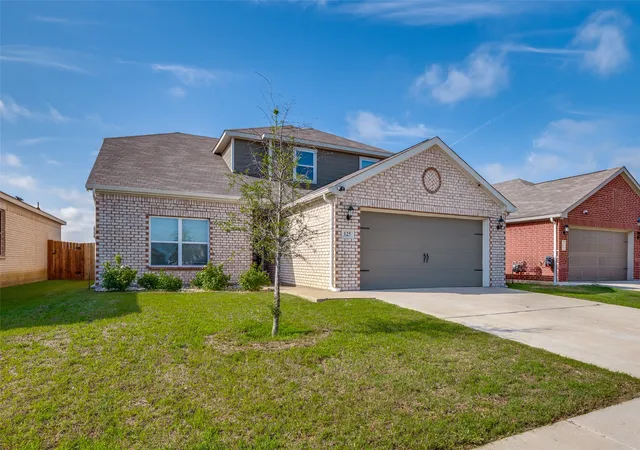 Photo 2 of Single family home for sale at 125 Sammy Fowler Ave, Venus, TX 76084 | MLS# 21321393 | Listing updated on 2026-09-11