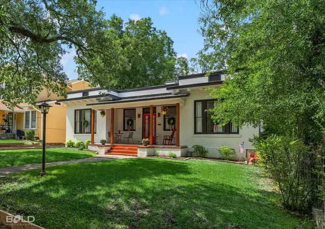 Photo 4 of Single family home for sale at 740 Kirby Pl, Shreveport, LA 71104 | MLS# 21320224 | Listing updated on 2026-09-11
