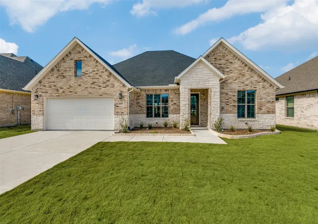 Photo 1 of Single family home for sale at 622 Community Ln, Rockwall, TX 75087 | MLS# 21314695 | Listing updated on 2026-09-10