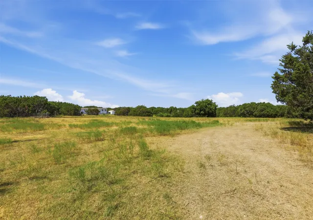 Photo 2 of Manufactured home for sale at 9132 Windmill Ct W, Cleburne, TX 76033 | MLS# 21321521 | Listing updated on 2026-09-11