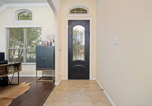Photo 3 of Sale Pending at 210 Derby Ln, Lake Dallas, TX 75065 | MLS# 21320449 | Listing updated on 2026-09-12