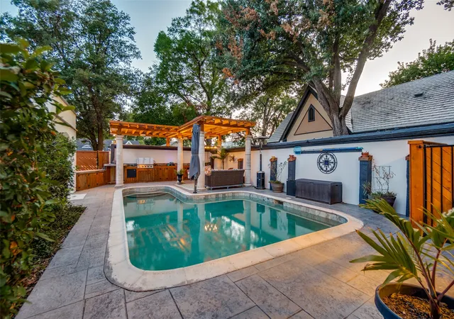 Photo 3 of Single family home for sale at 5318 Denton Dr, Dallas, TX 75235 | MLS# 21321487 | Listing updated on 2026-09-15