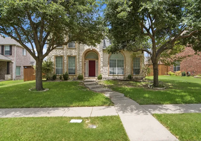 Photo 1 of Single family home for sale at 11117 Silver Horn Dr, Frisco, TX 75033 | MLS# 21320747 | Listing updated on 2026-09-08