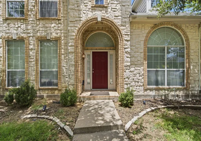 Photo 3 of Single family home for sale at 11117 Silver Horn Dr, Frisco, TX 75033 | MLS# 21320747 | Listing updated on 2026-09-08
