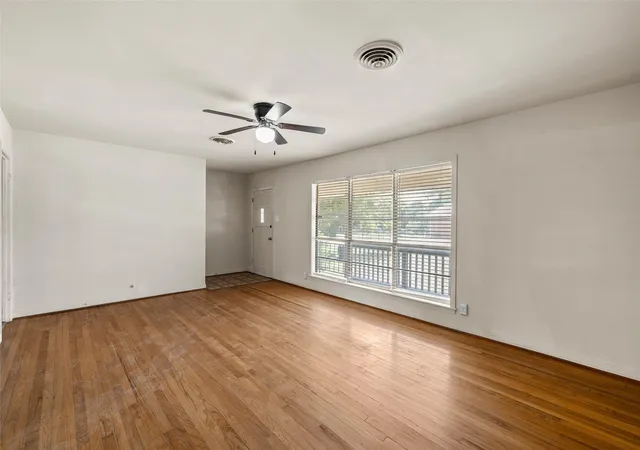 Photo 3 of Single family home for sale at 303 East Ave, Moody, TX 76557 | MLS# 21318770 | Listing updated on 2026-09-07