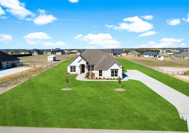 Photo 1 of Single family home for sale at 1061 Uplift Dr, Weatherford, TX 76087 | MLS# 21320875 | Listing updated on 2026-09-09