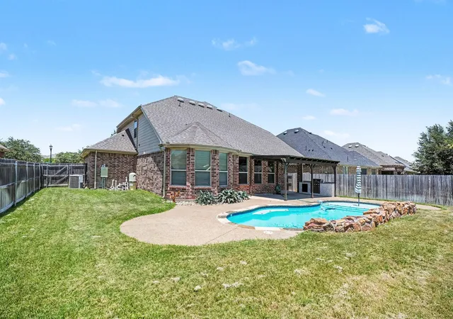 Photo 1 of Sale Pending at 4310 Garden Path Ln, Mansfield, TX 76063 | MLS# 21321310 | Listing updated on 2026-10-05