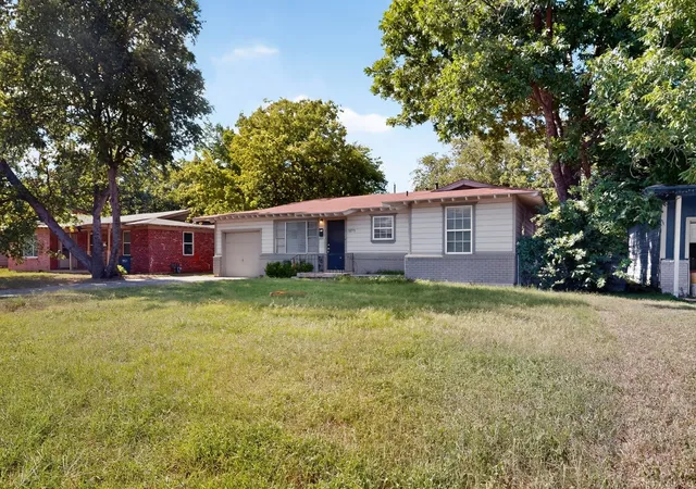 Photo 3 of Single family home for sale at 5573 Burton Ave, Fort Worth, TX 76119 | MLS# 21321948 | Listing updated on 2026-09-11
