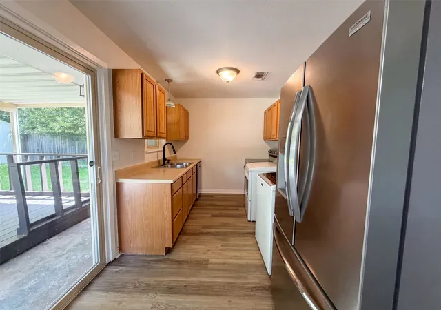 Photo 2 of Sale Pending at 2549 Steven Dr, Denison, TX 75020 | MLS# 21322140 | Listing updated on 2026-10-01