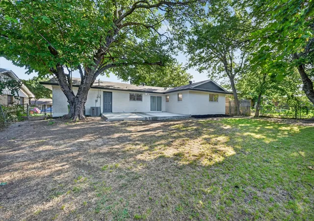 Photo 24 of Sale Pending at 7516 S College Cir, North Richland Hills, TX 76180 | MLS# 21322030 | Listing updated on 2026-09-10