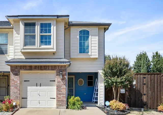 Photo 2 of Single family home for sale at 3987 Fernando Dr, Euless, TX 76040 | MLS# 21322391 | Listing updated on 2026-09-14