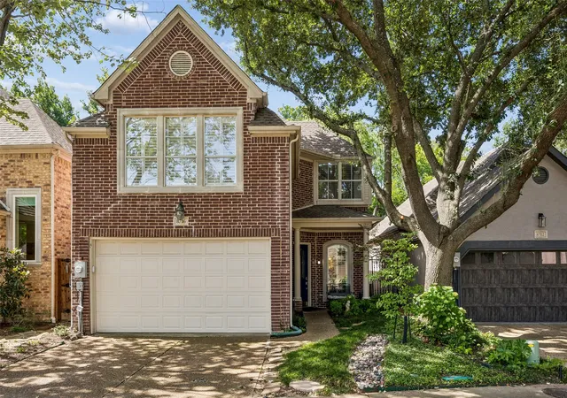 Photo 4 of Sale Pending at 8716 Coppertowne Ln, Dallas, TX 75243 | MLS# 21318572 | Listing updated on 2026-07-30