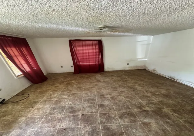 Photo 4 of Sale Pending at 2306 Frank St, Marshall, TX 75670 | MLS# 21322515 | Listing updated on 2026-09-10