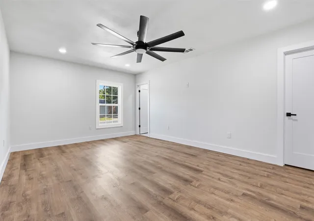 Photo 2 of Single family home for sale at 318 Ne Michael Dr, Burleson, TX 76028 | MLS# 21320670 | Listing updated on 2026-09-11
