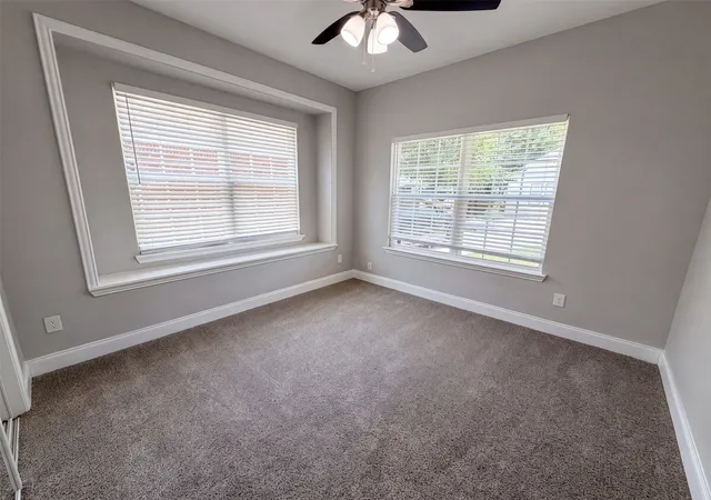 Photo 3 of Single family home for sale at 101 Griffin St, Waxahachie, TX 75165 | MLS# 21322683 | Listing updated on 2026-10-06