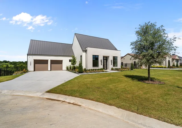 Photo 3 of Single family home for sale at 4608 Chablis Dr, Fort Worth, TX 76126 | MLS# 21322325 | Listing updated on 2026-09-12