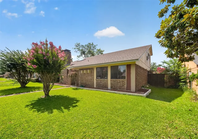 Photo 2 of Sale Pending at 1722 Leicester St, Garland, TX 75044 | MLS# 21320264 | Listing updated on 2026-09-09