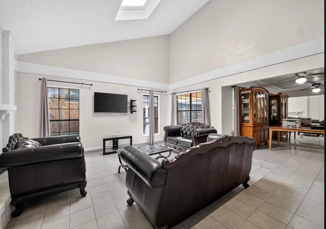 Photo 4 of Sale Pending at 1722 Leicester St, Garland, TX 75044 | MLS# 21320264 | Listing updated on 2026-09-09