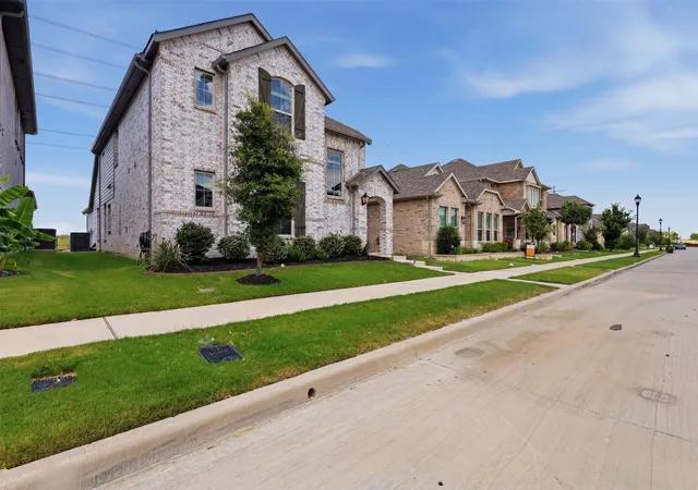 Photo 3 of Single family home for sale at 12325 Hulson Trl, Haslet, TX 76052 | MLS# 21316686 | Listing updated on 2026-09-11