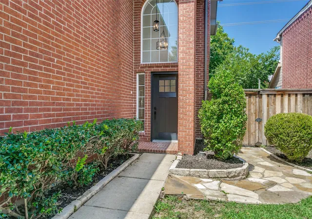 Photo 2 of Single family home for sale at 2116 Montclair Ln, Lewisville, TX 75067 | MLS# 21323073 | Listing updated on 2026-07-29