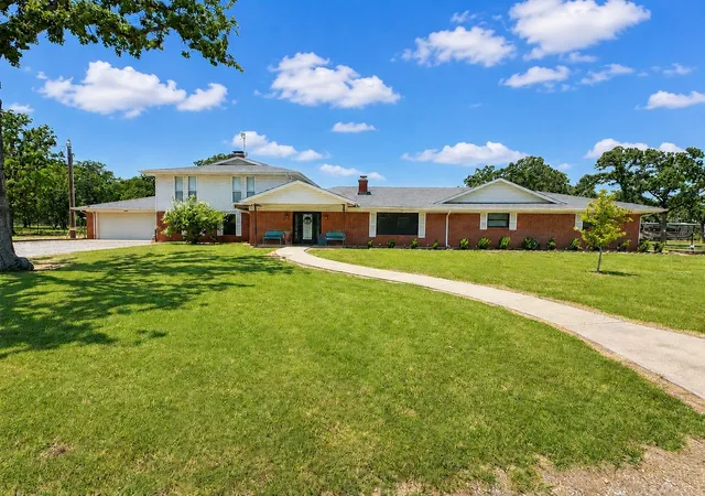 Photo 1 of Single family home for sale at 6279 Fm 1758 Rd, Bowie, TX 76230 | MLS# 21318406 | Listing updated on 2026-07-29
