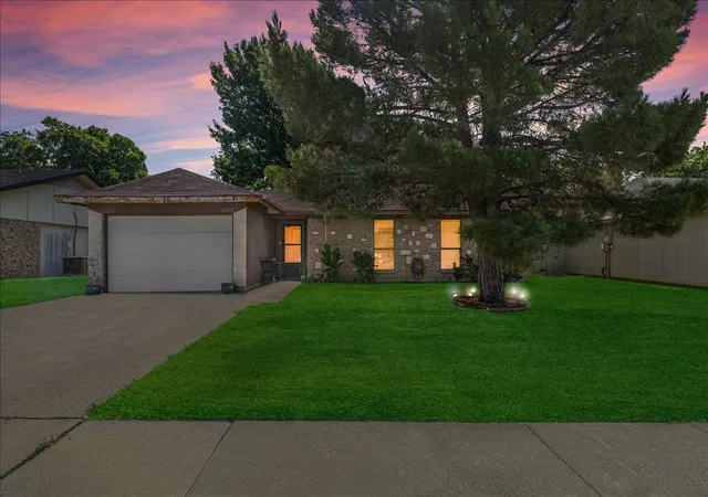 Photo 3 of Single family home for sale at 3423 Hickory Hill Dr, Arlington, TX 76014 | MLS# 21320590 | Listing updated on 2026-08-01