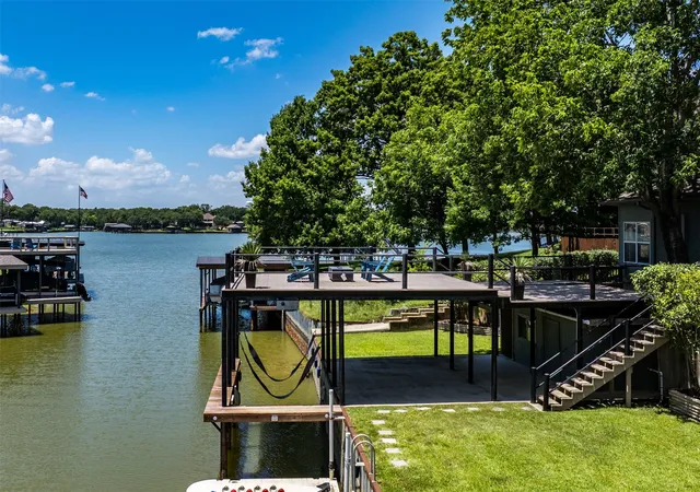 Photo 1 of Single family home for sale at 111 Hickory Creek Cir, Gun Barrel City, TX 75156 | MLS# 21322345 | Listing updated on 2026-09-15