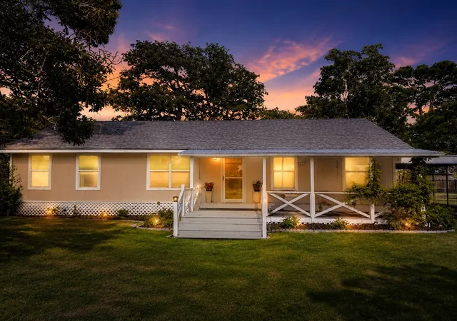 Photo 1 of Sale Pending at 10038 County Road 313, Tyler, TX 75706 | MLS# 21323345 | Listing updated on 2026-09-15