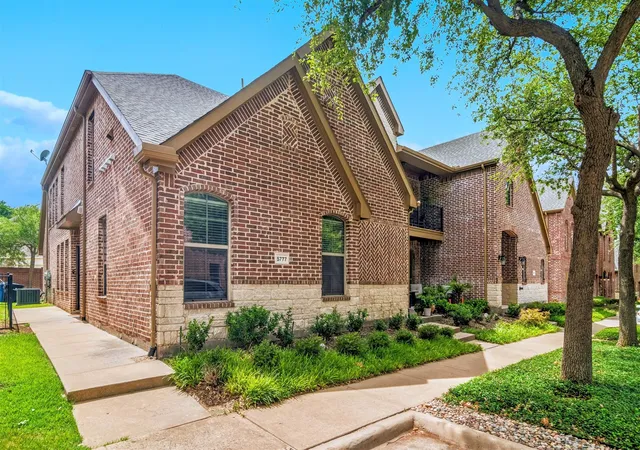 Townhouse for sale at 5777 Pisa Ln, Frisco, TX 75034 | MLS# 21322315