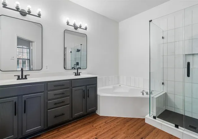 Photo 2 of Townhouse for sale at 5777 Pisa Ln, Frisco, TX 75034 | MLS# 21322315 | Listing updated on 2026-09-11