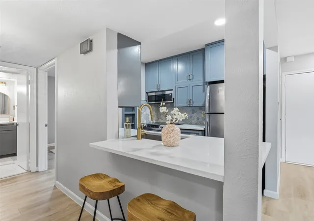 Photo 4 of Condo for sale at 4851 Cedar Springs Rd #392, Dallas, TX 75219 | MLS# 21323411 | Listing updated on 2026-09-30