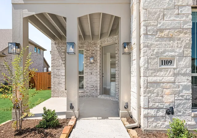 Photo 3 of Sale Pending at 1109 Cardinal Dr, Midlothian, TX 76065 | MLS# 21323431 | Listing updated on 2026-09-11