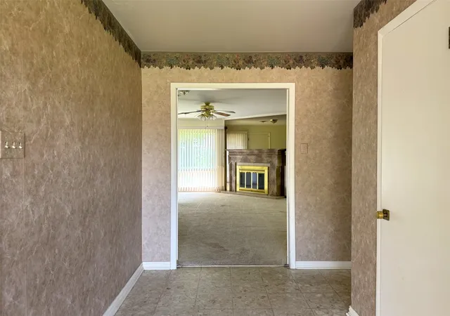 Photo 3 of Sale Pending at 2117 Woodridge Dr, Abilene, TX 79605 | MLS# 21323489 | Listing updated on 2026-10-04