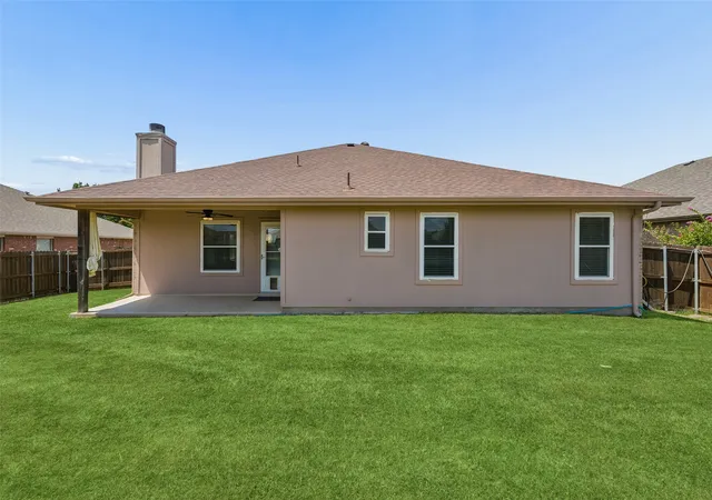 Photo 2 of Single family home for sale at 1119 Wolverine Ln, Greenville, TX 75402 | MLS# 21321447 | Listing updated on 2026-10-02