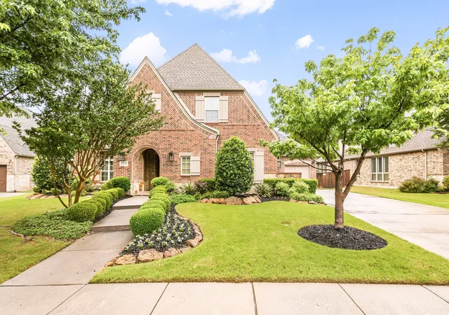 Photo 3 of Mansion for sale at 2135 Waterrock Dr, Allen, TX 75013 | MLS# 21323547 | Listing updated on 2026-09-13