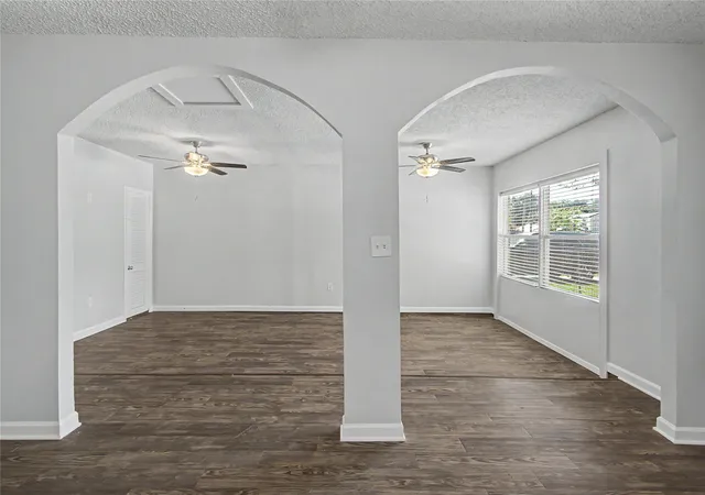 Photo 4 of Single family home for sale at 1205 Se 14Th St, Mineral Wells, TX 76067 | MLS# 21323593 | Listing updated on 2026-09-22