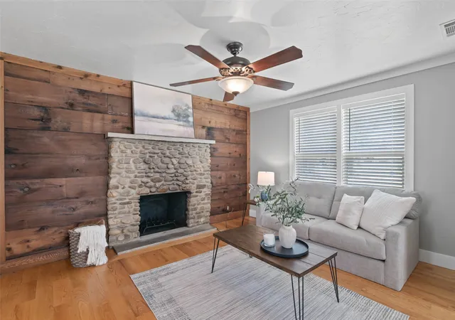 Photo 3 of Single family home for sale at 3200 County Road 155, Whitesboro, TX 76273 | MLS# 21323661 | Listing updated on 2026-09-14