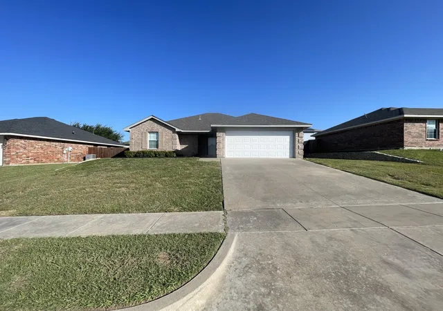 Photo 1 of Sale Pending at 2504 Buffalo Run, Burleson, TX 76028 | MLS# 21322942 | Listing updated on 2026-09-08