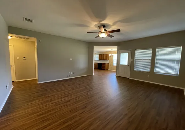 Photo 3 of Sale Pending at 2504 Buffalo Run, Burleson, TX 76028 | MLS# 21322942 | Listing updated on 2026-09-08