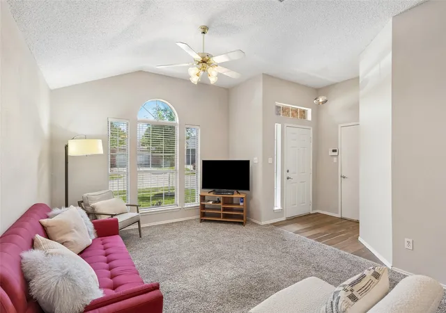 Photo 3 of Sale Pending at 2332 Cap Rock Ln, Fort Worth, TX 76133 | MLS# 21322216 | Listing updated on 2026-09-08