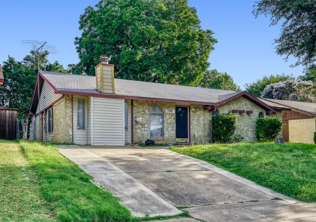 Photo 2 of Sale Pending at 1106 Cielo Vista Dr, Grand Prairie, TX 75052 | MLS# 21317178 | Listing updated on 2026-09-12