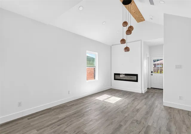 Photo 4 of Single family home for sale at 9704 Valley Mills Ln, Dallas, TX 75227 | MLS# 21317886 | Listing updated on 2026-09-14
