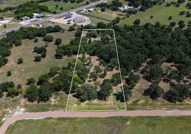Photo 1 of Land for sale at Lot 9 Lakewood Dr, Whitney, TX 76692 | MLS# 21323916 | Listing updated on 2026-09-10
