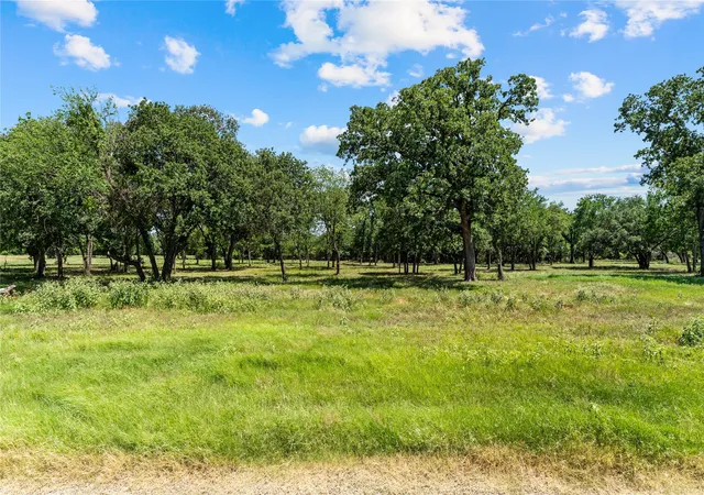 Photo 2 of Land for sale at Lot 9 Lakewood Dr, Whitney, TX 76692 | MLS# 21323916 | Listing updated on 2026-09-10