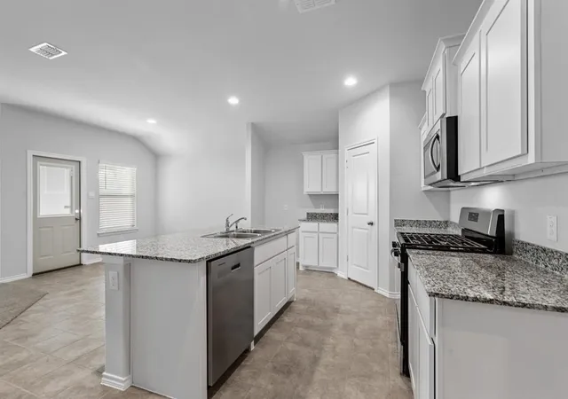 Photo 4 of Single family home for sale at 9413 Firedog Dr, Fort Worth, TX 76131 | MLS# 21324052 | Listing updated on 2026-09-10