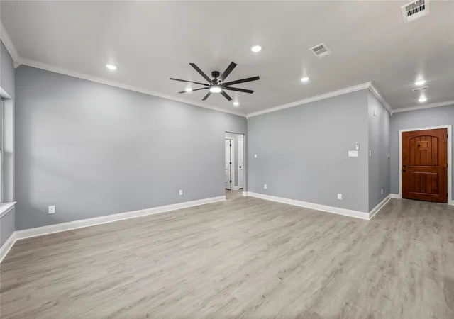 Photo 2 of Single family home for sale at 3701 Manor Dr, Waco, TX 76706 | MLS# 21324069 | Listing updated on 2026-09-12